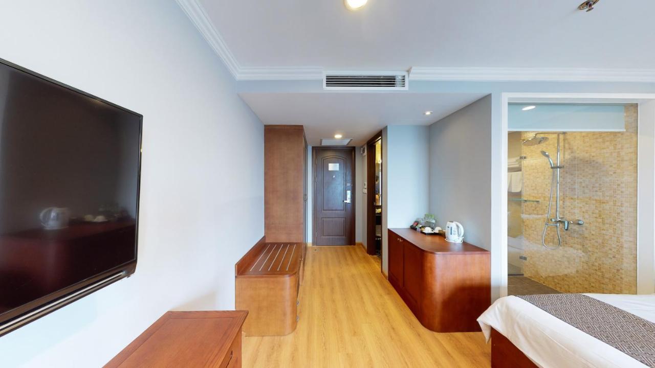 Cau Giay Hotel - By Bay Luxury Hanoi Buitenkant foto