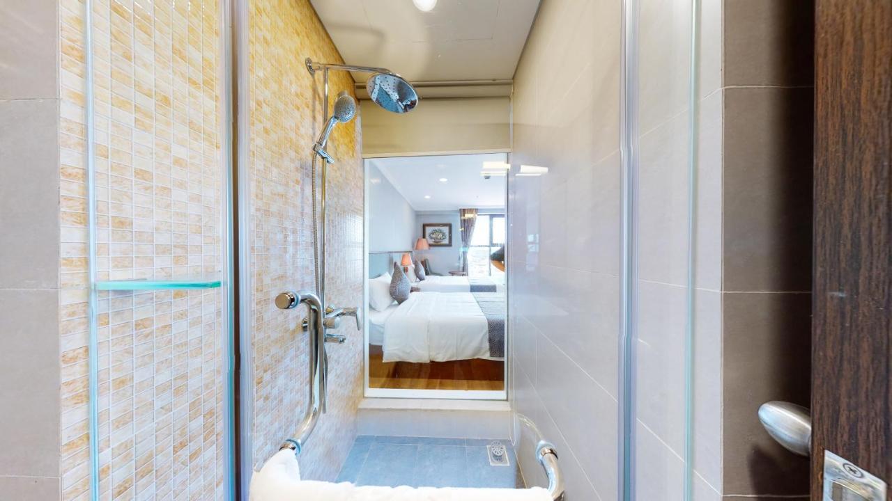 Cau Giay Hotel - By Bay Luxury Hanoi Buitenkant foto